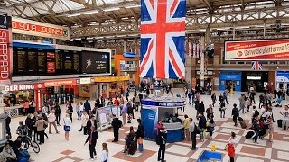 A Walk Through The London Victoria Station London England [upl. by Eniawd]